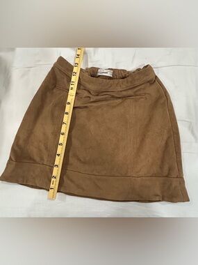 Abercrombie Kids Faux Suede Skirt Size 11/12 Tan Brown Soft Mini Skirt